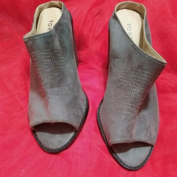 Torrid Suede Mule | Size 6.5W - Picture 2 of 10